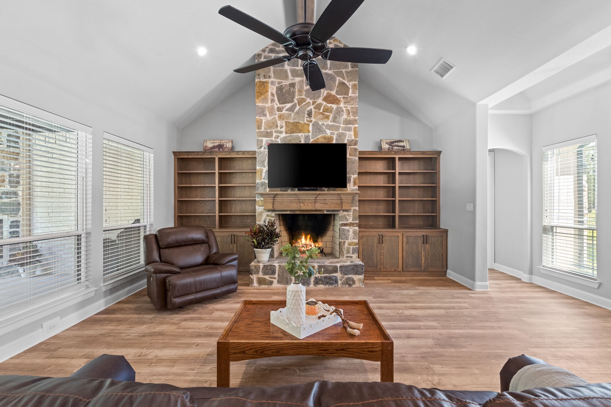 6707 Anchor Point Quinlan TX 75474