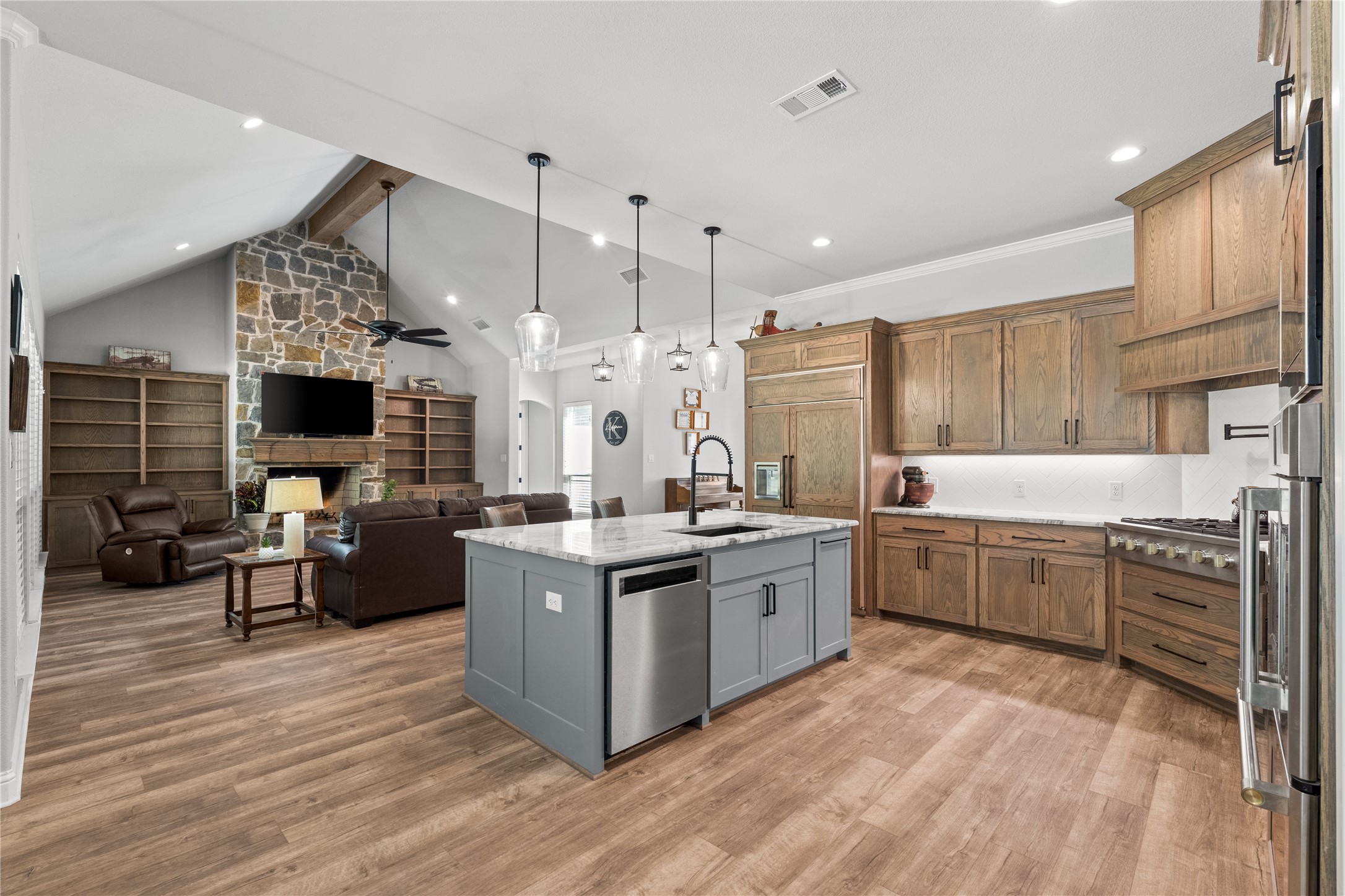 6707 Anchor Point Quinlan TX 75474