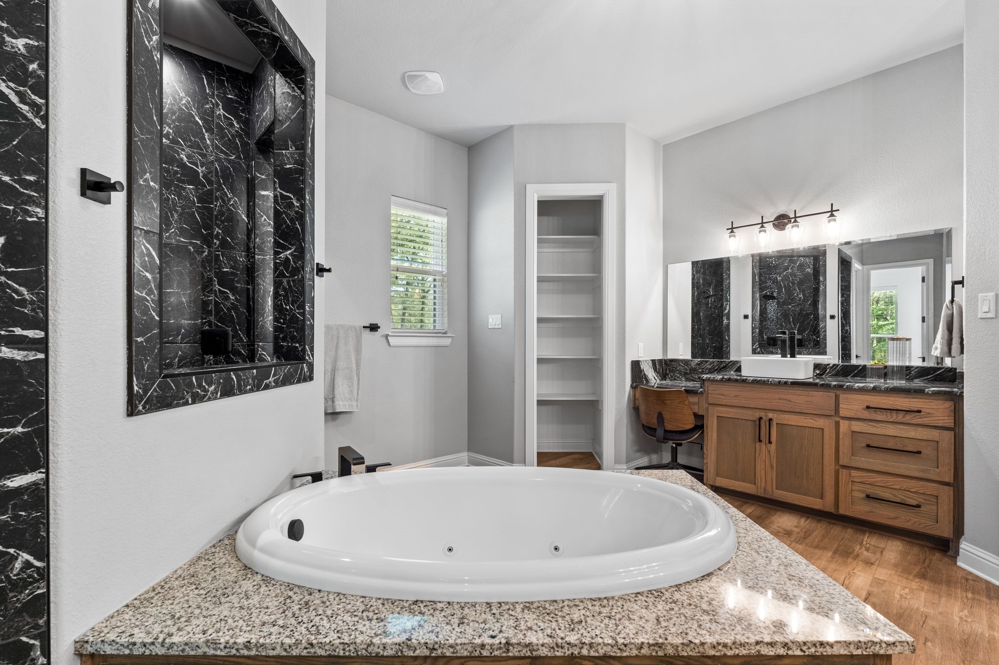6707 Anchor Point Quinlan TX 75474