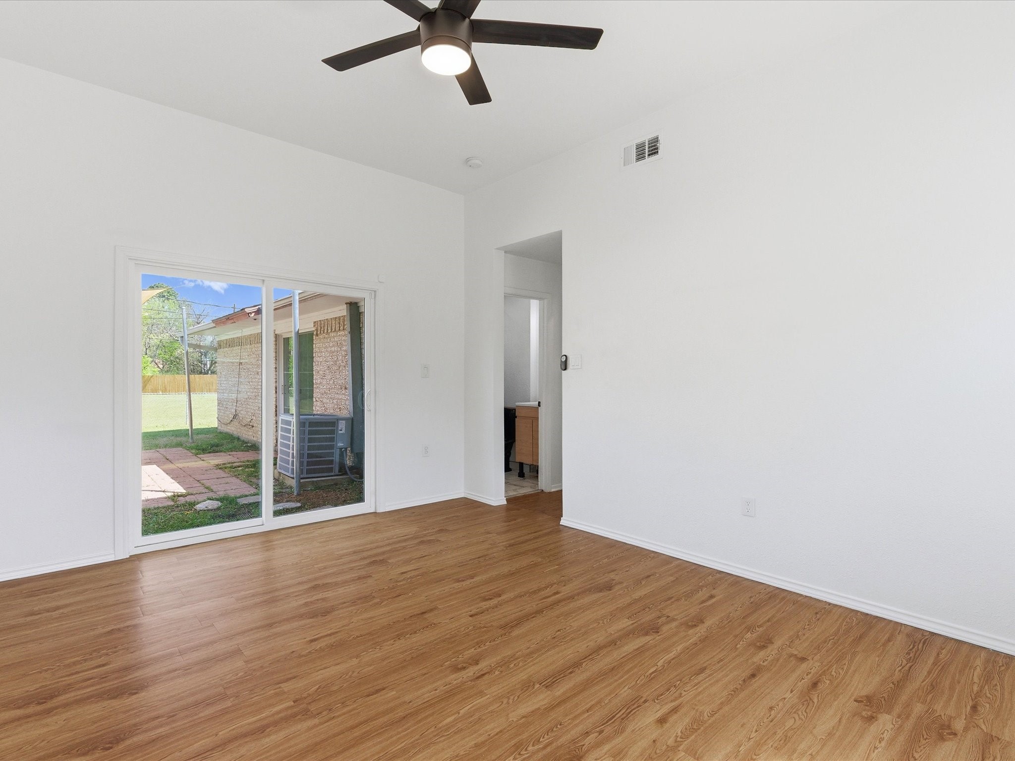 201 Bluebird Circle Denton TX 76209