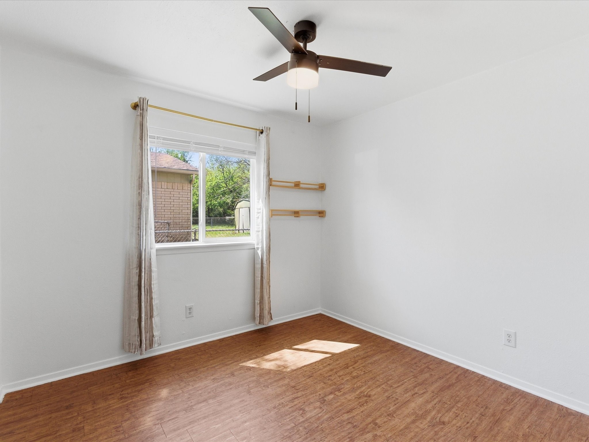 201 Bluebird Circle Denton TX 76209