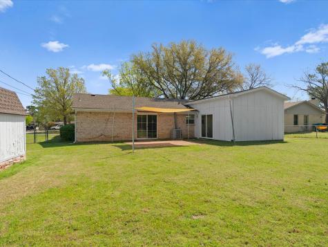 201 Bluebird Circle Denton TX 76209
