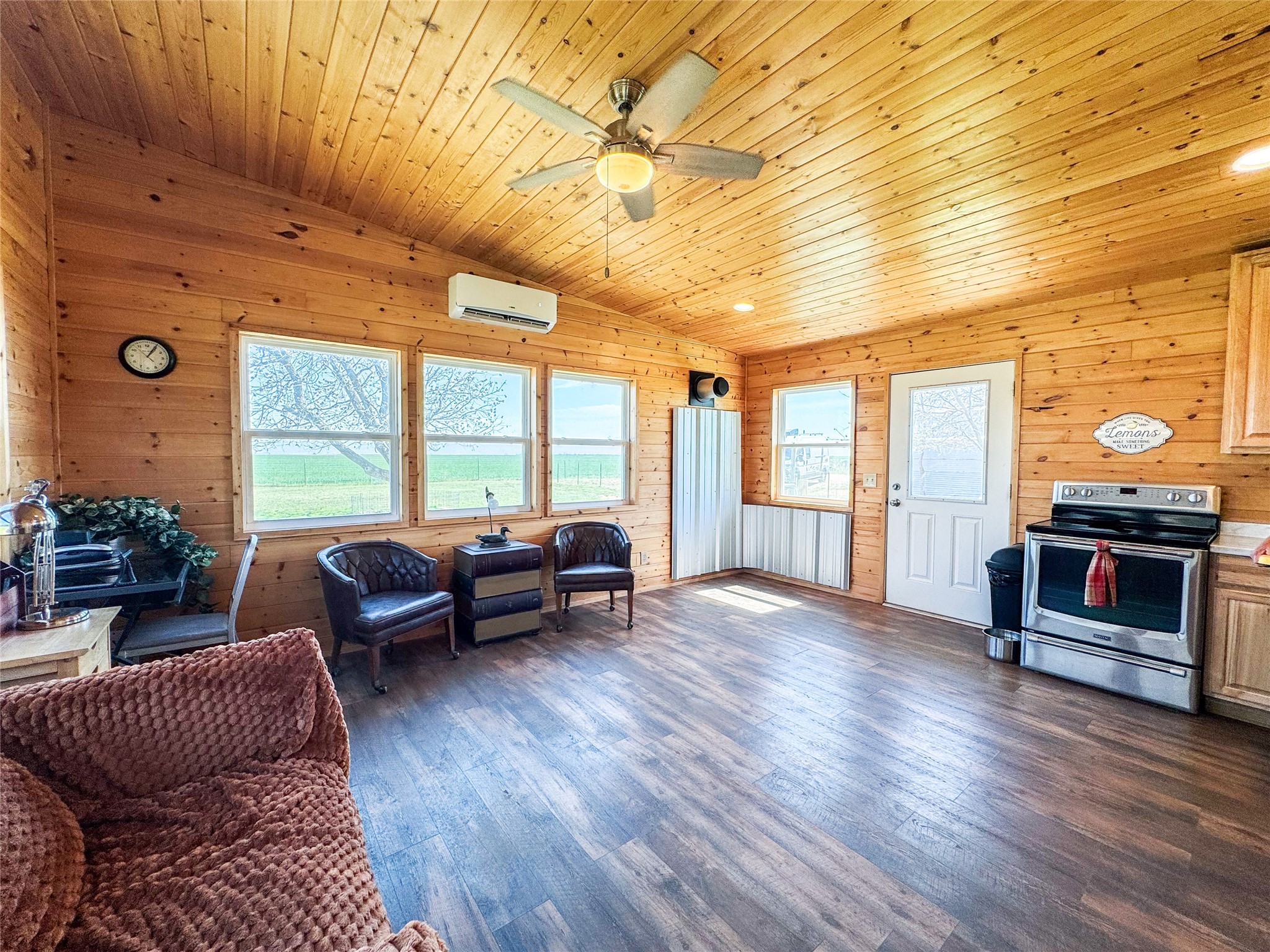 1209 Taylor Avenue Rule TX 79547