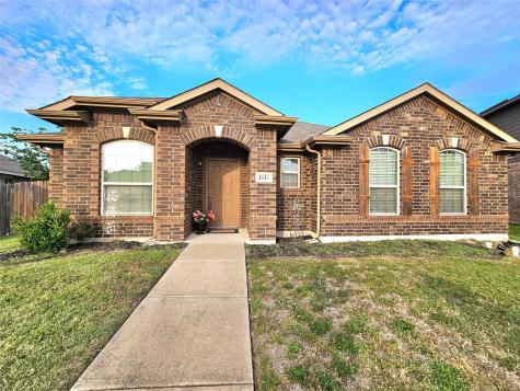 1813 Overlook Drive Lancaster TX 75146