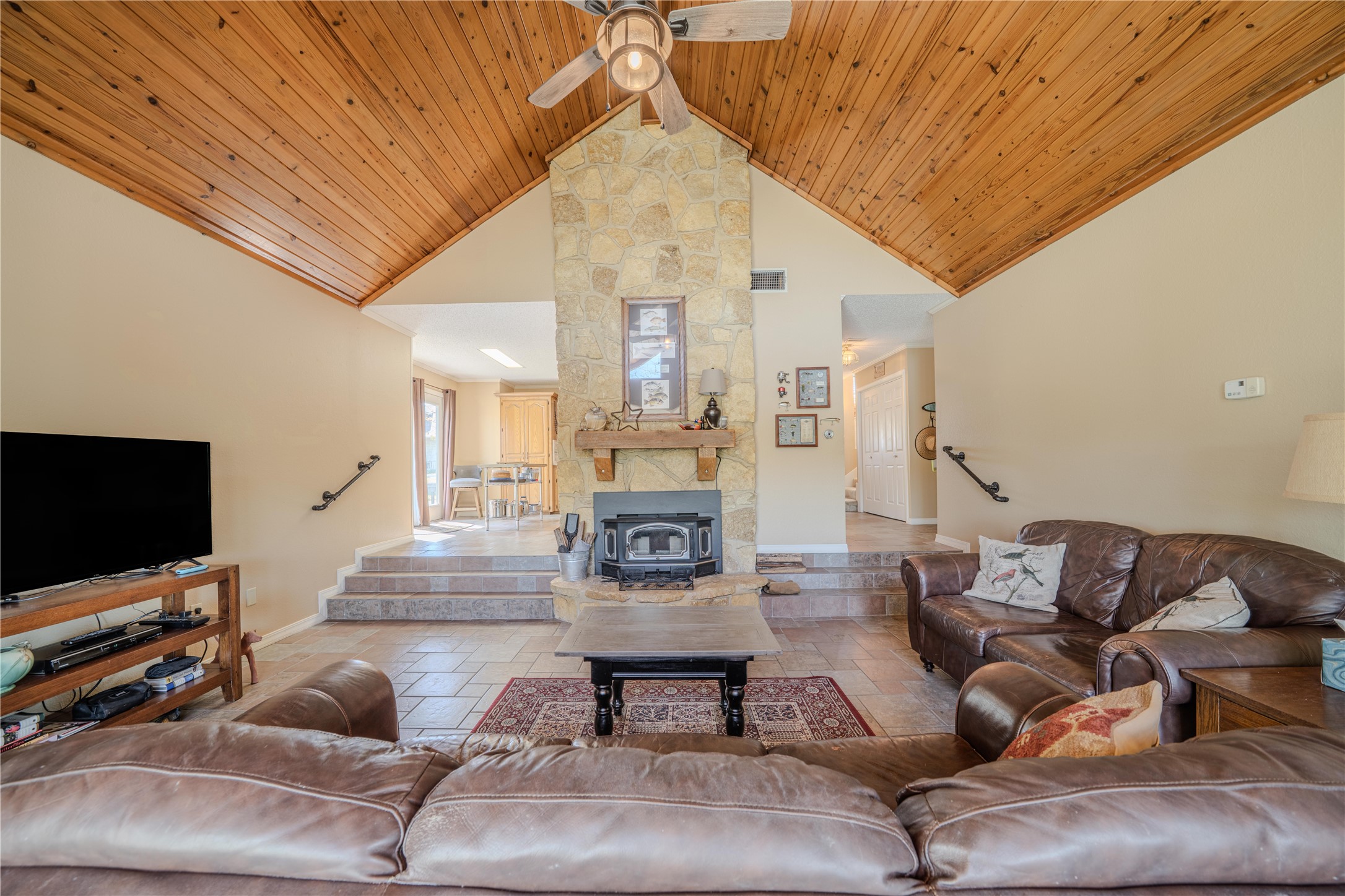 343 County Road 2938 N Pittsburg TX 75686