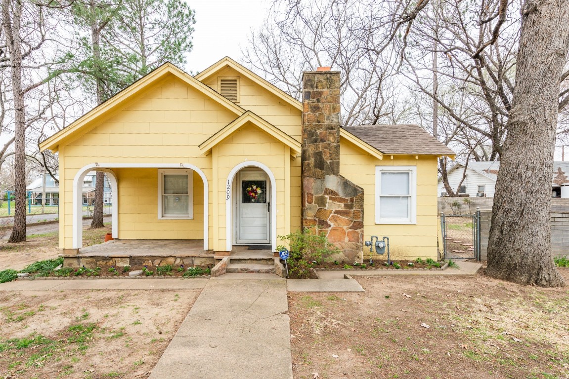 1209 Kings Highway Fort Worth TX 76117