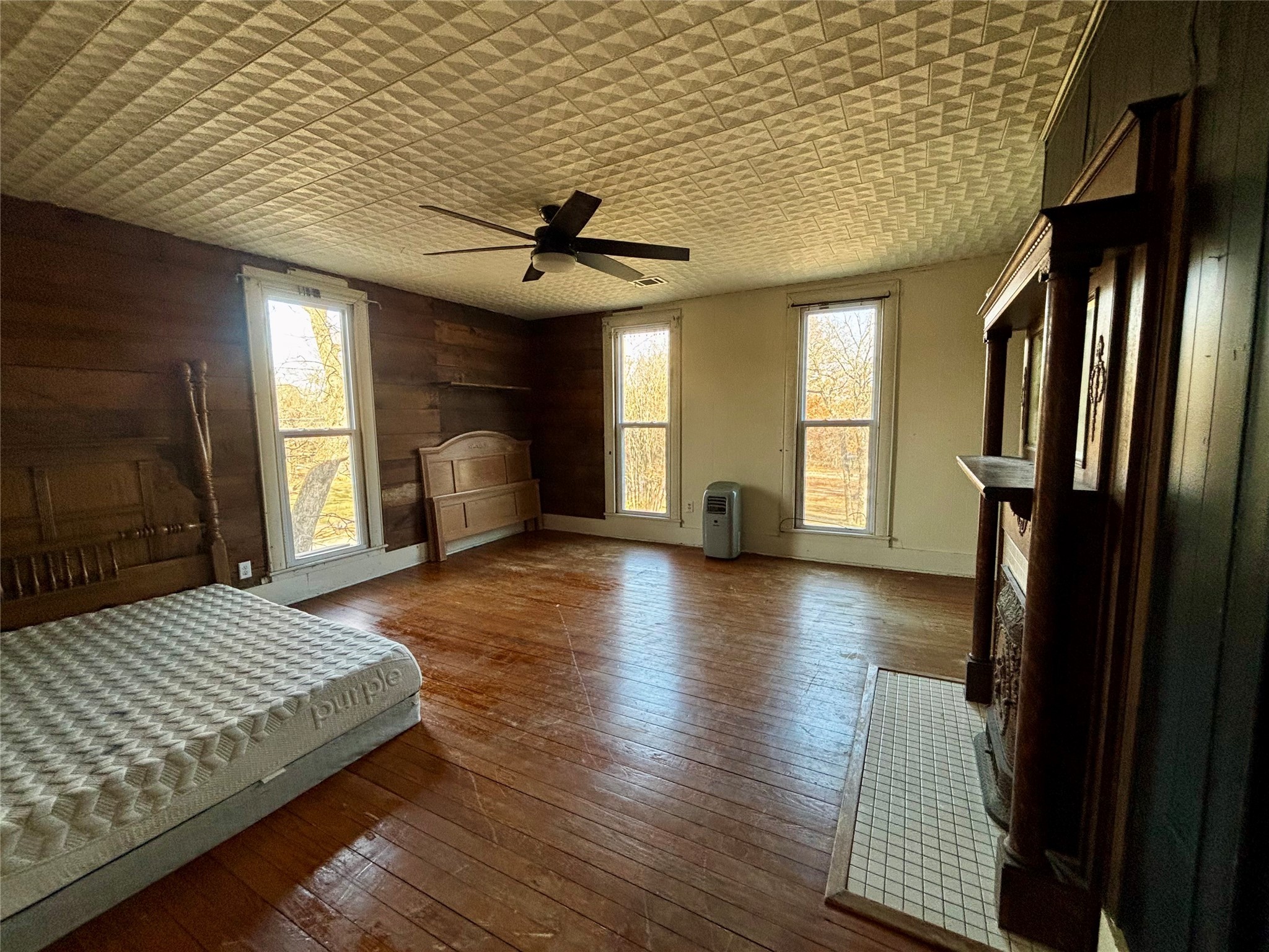 725 W 10th Street Bonham TX 75418