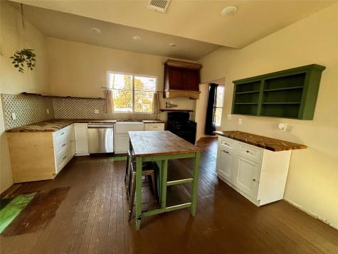 725 W 10th Street Bonham TX 75418
