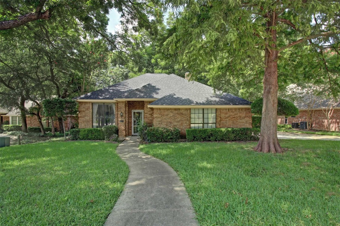 609 N Parks Drive Desoto TX 75115