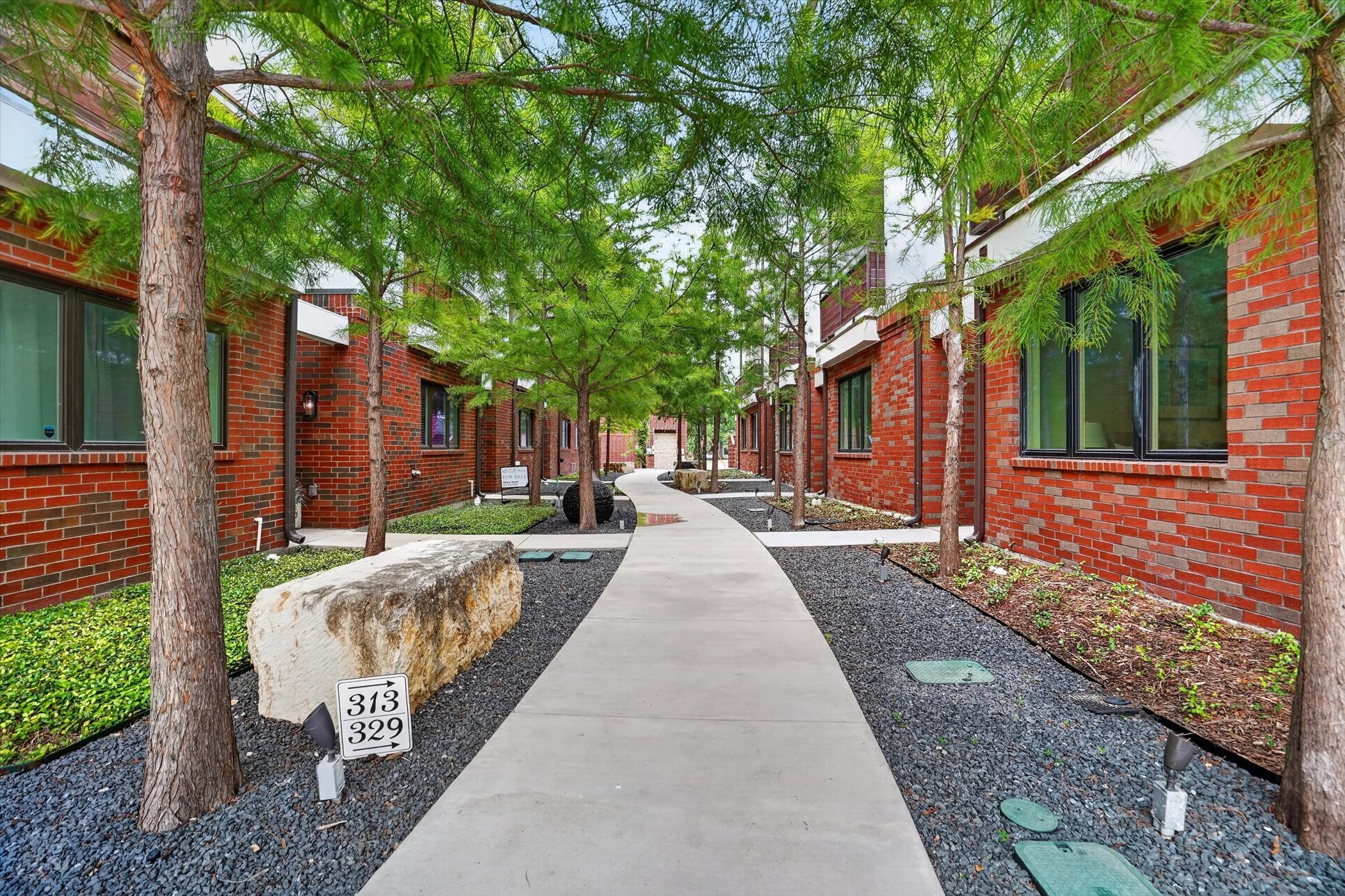 321 College Avenue Fort Worth TX 76104