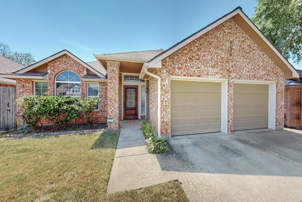 8616 Sabinas Trail Fort Worth TX 76118