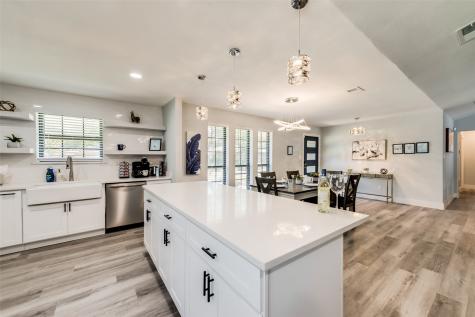 1514 Northland Street Carrollton TX 75006