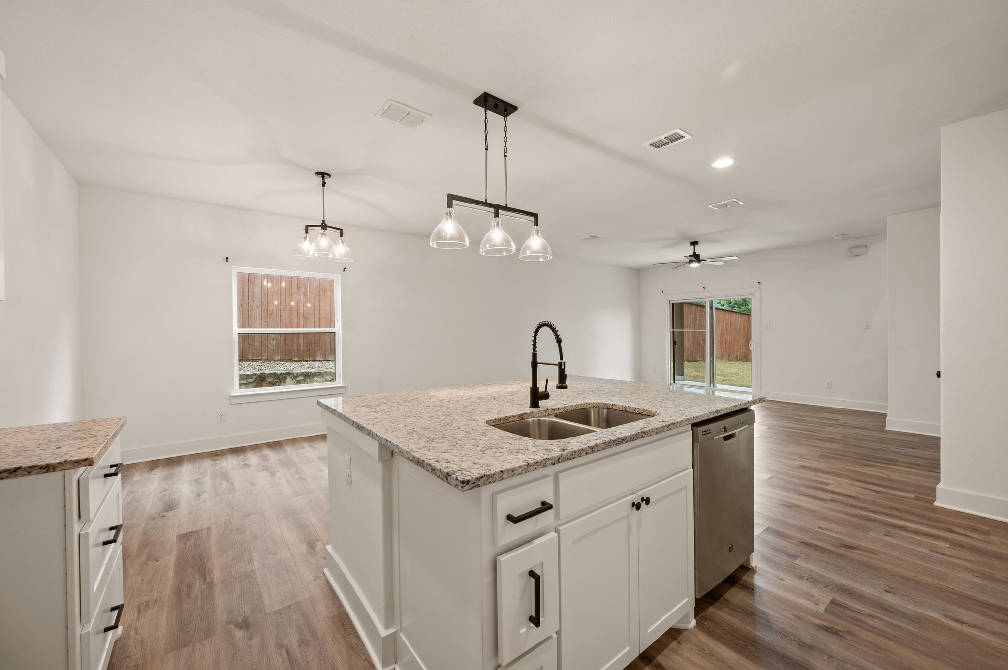 4912 Ridglea Lane Fort Worth TX 76116