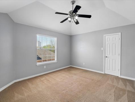 2824 Gillespie Lane Grand Prairie TX 75052