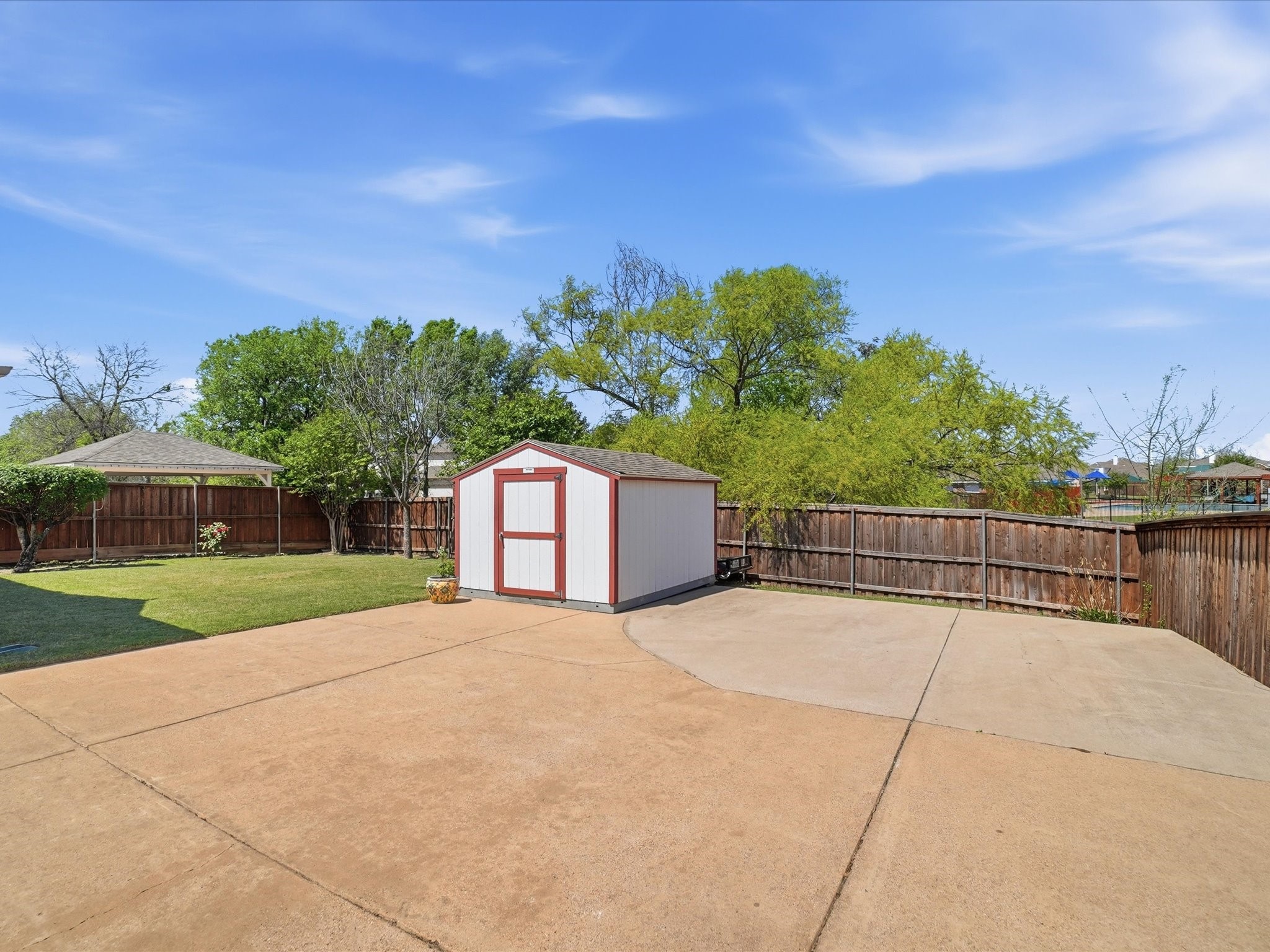 2824 Gillespie Lane Grand Prairie TX 75052