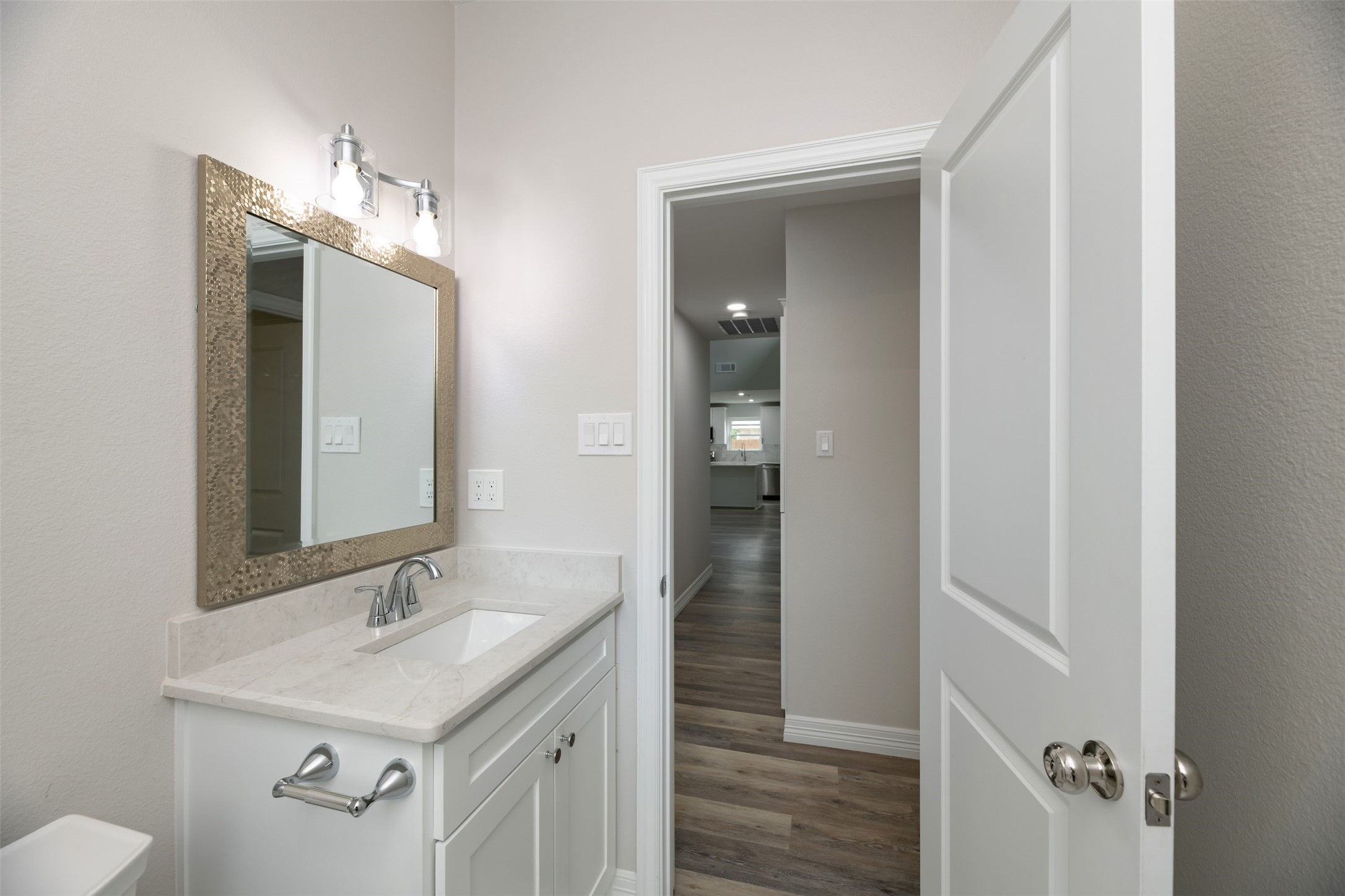 314 Sixpence Lane Euless TX 76039