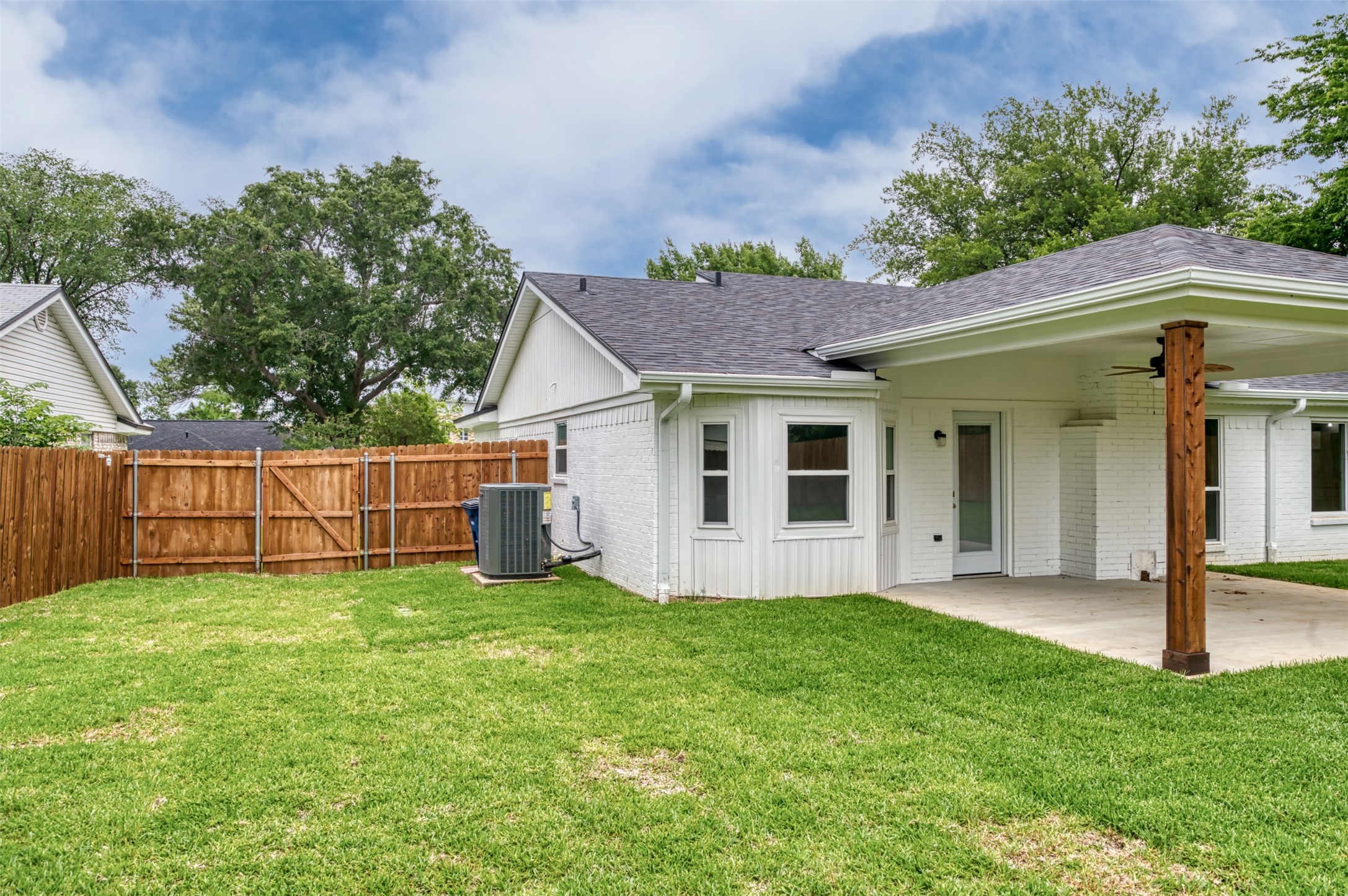 314 Sixpence Lane Euless TX 76039