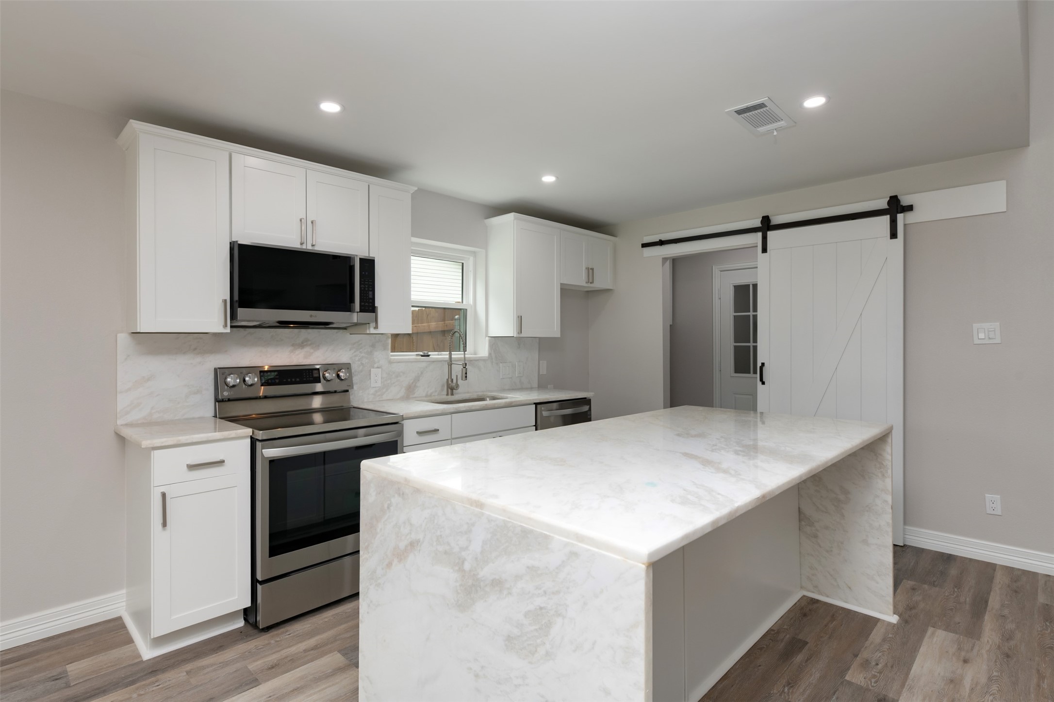 314 Sixpence Lane Euless TX 76039