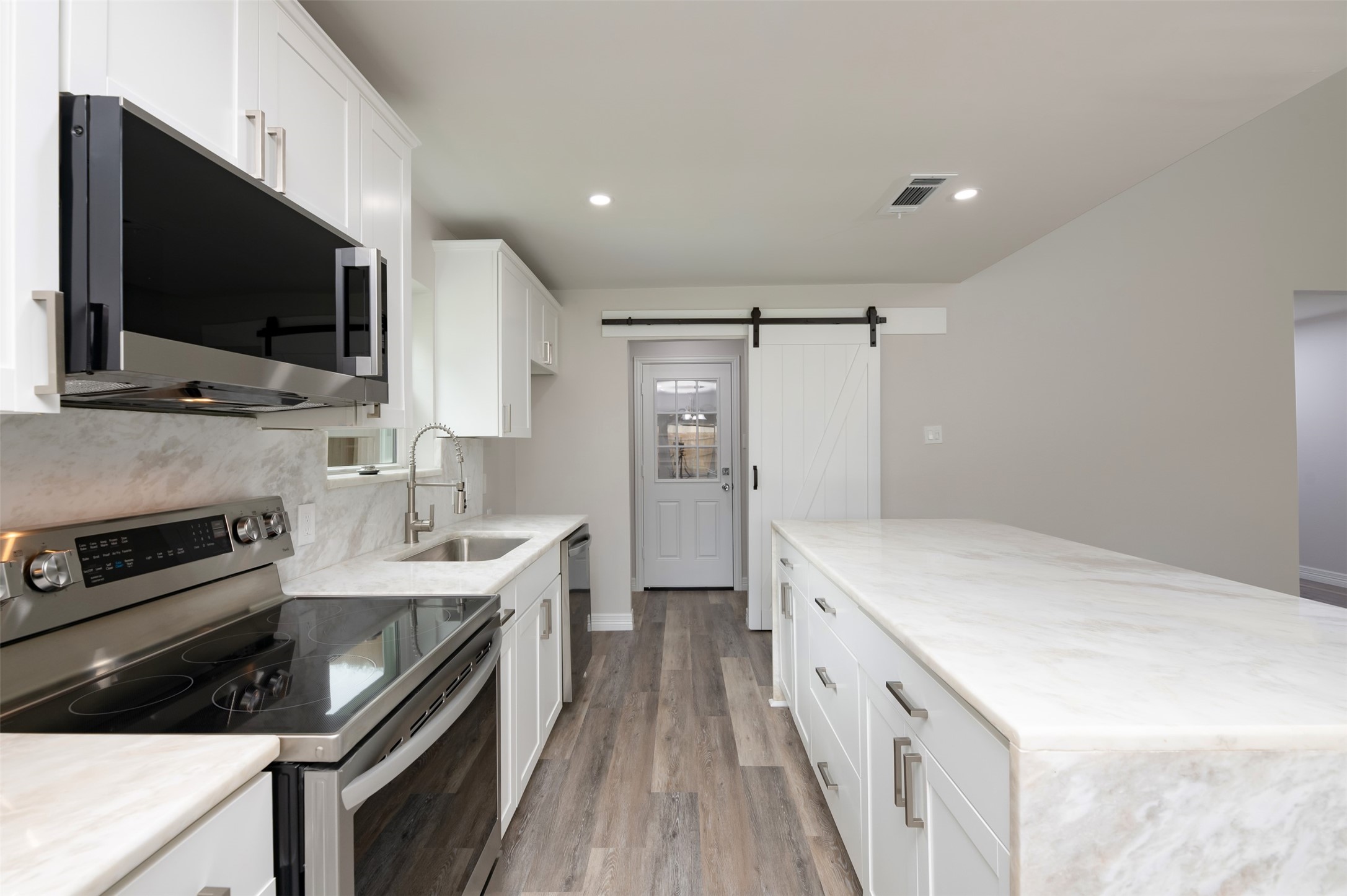 314 Sixpence Lane Euless TX 76039