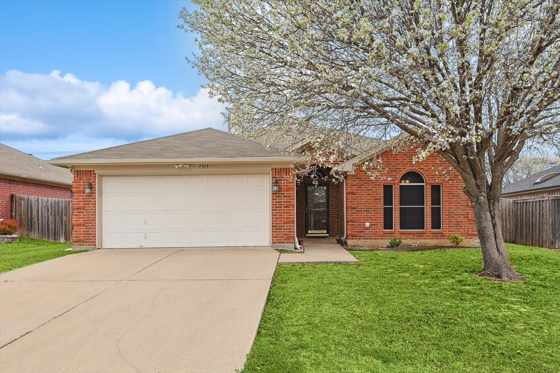 7319 Fossil Hill Drive Arlington TX 76002