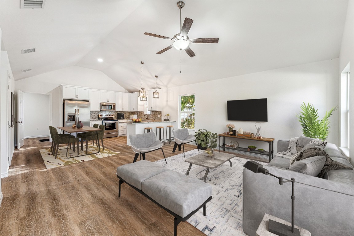 316 Wren Drive Granbury TX 76049