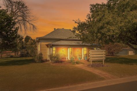 201 N 3rd Street Krum TX 76249