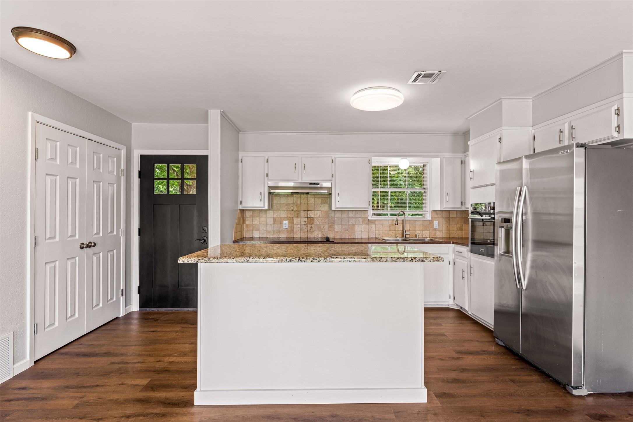 211 Cindy Ann Street Lorena TX 76655