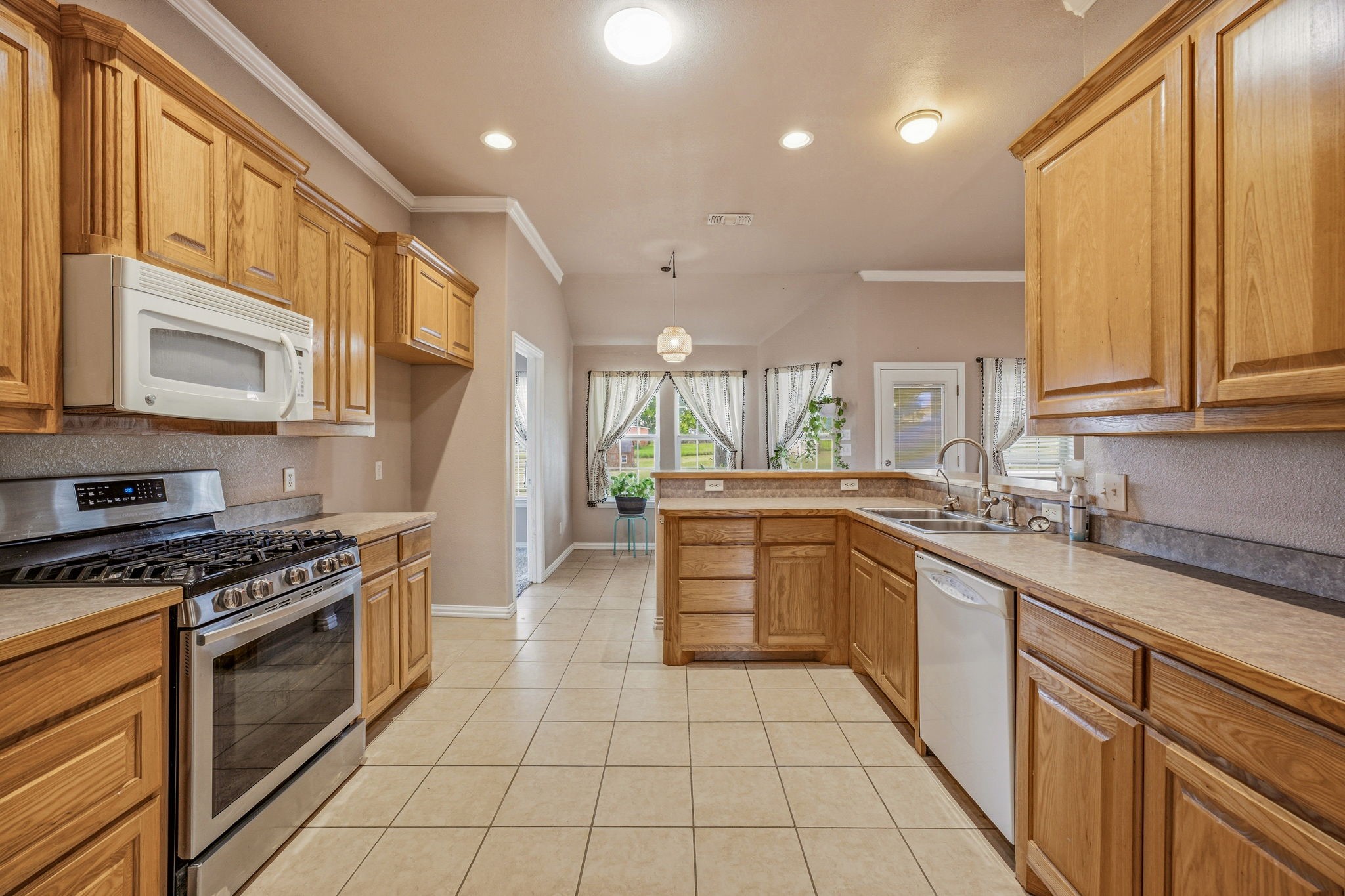111 Adair Lane Weatherford TX 76088