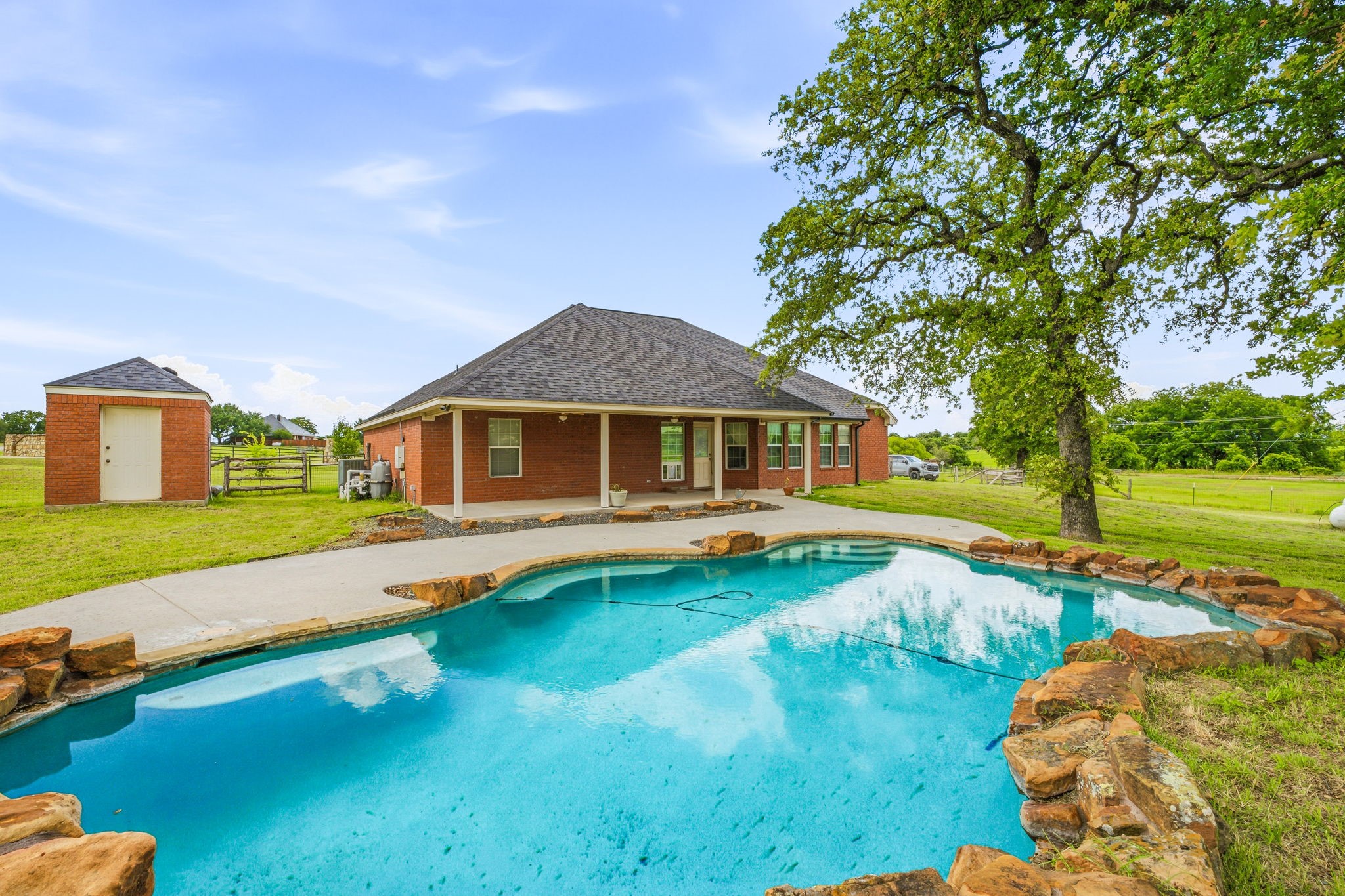 111 Adair Lane Weatherford TX 76088