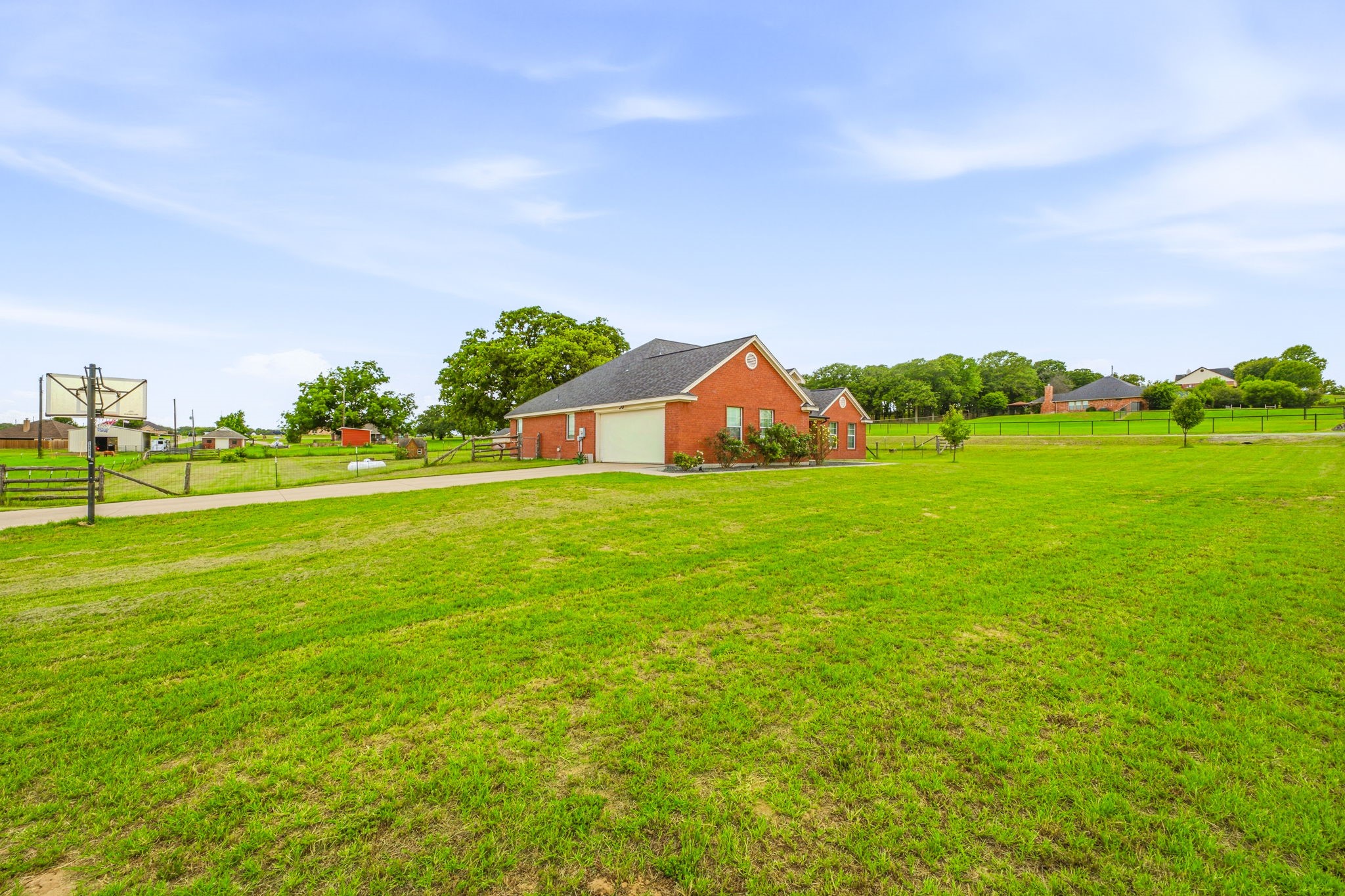 111 Adair Lane Weatherford TX 76088