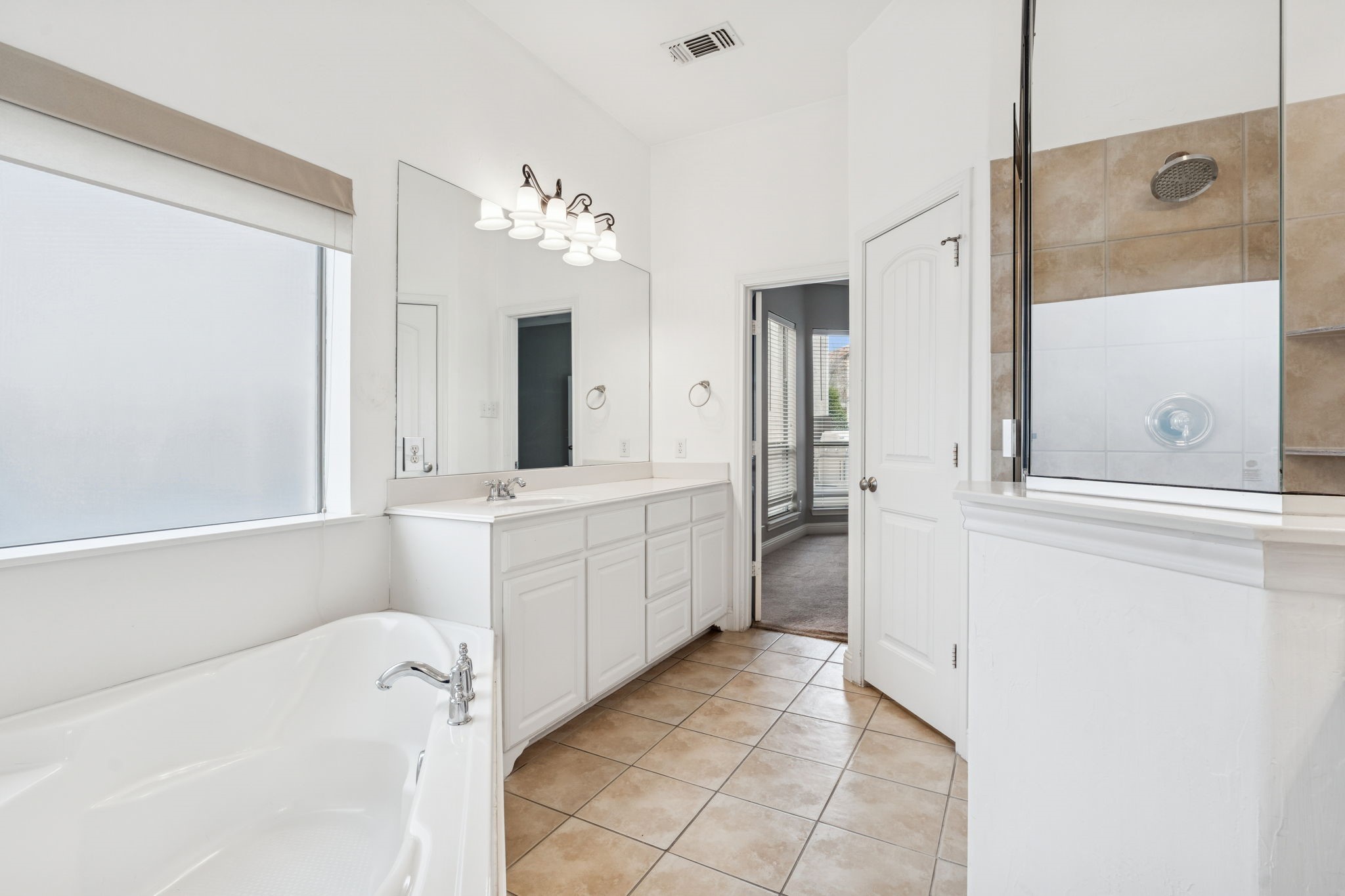 821 La Cima Irving TX 75039