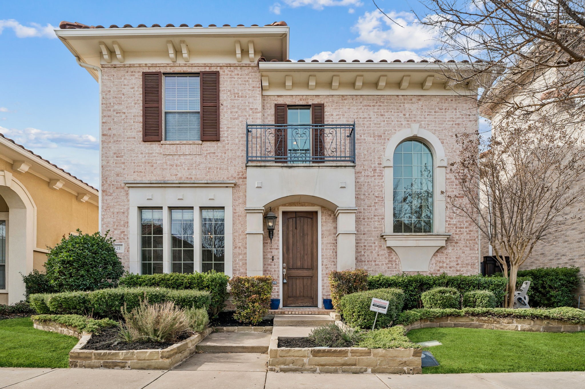 821 La Cima Irving TX 75039