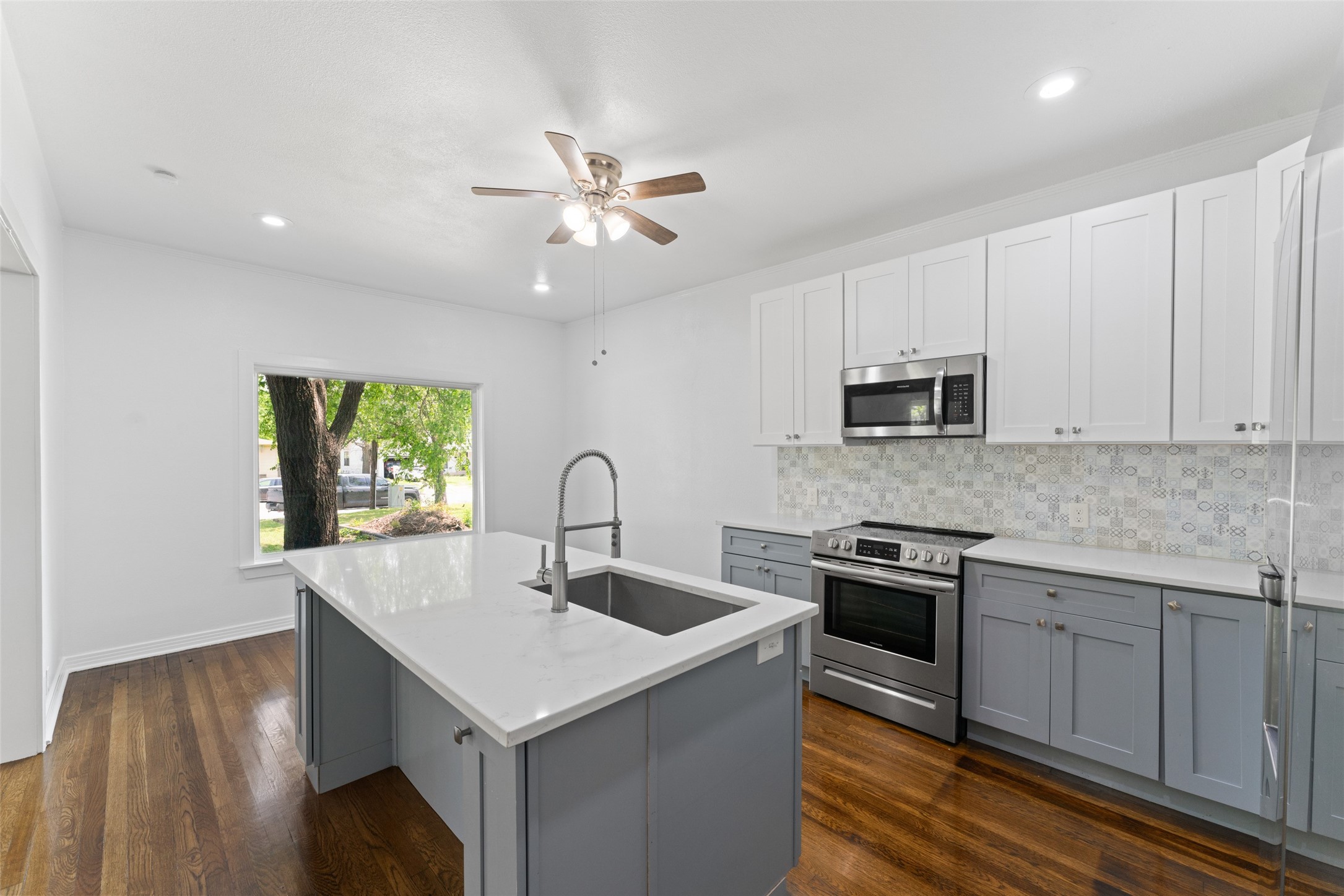 2405 Monroe Street Commerce TX 75428