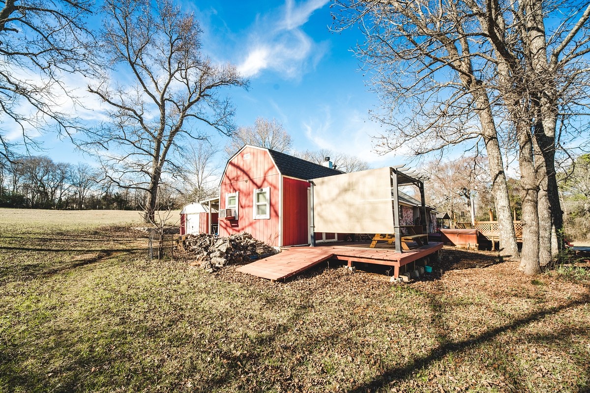 19757 C County Road 444 Lindale TX 75771