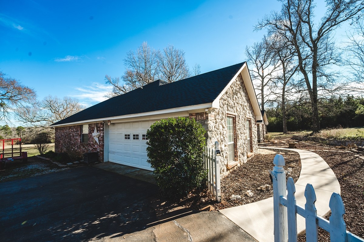 19757 C County Road 444 Lindale TX 75771