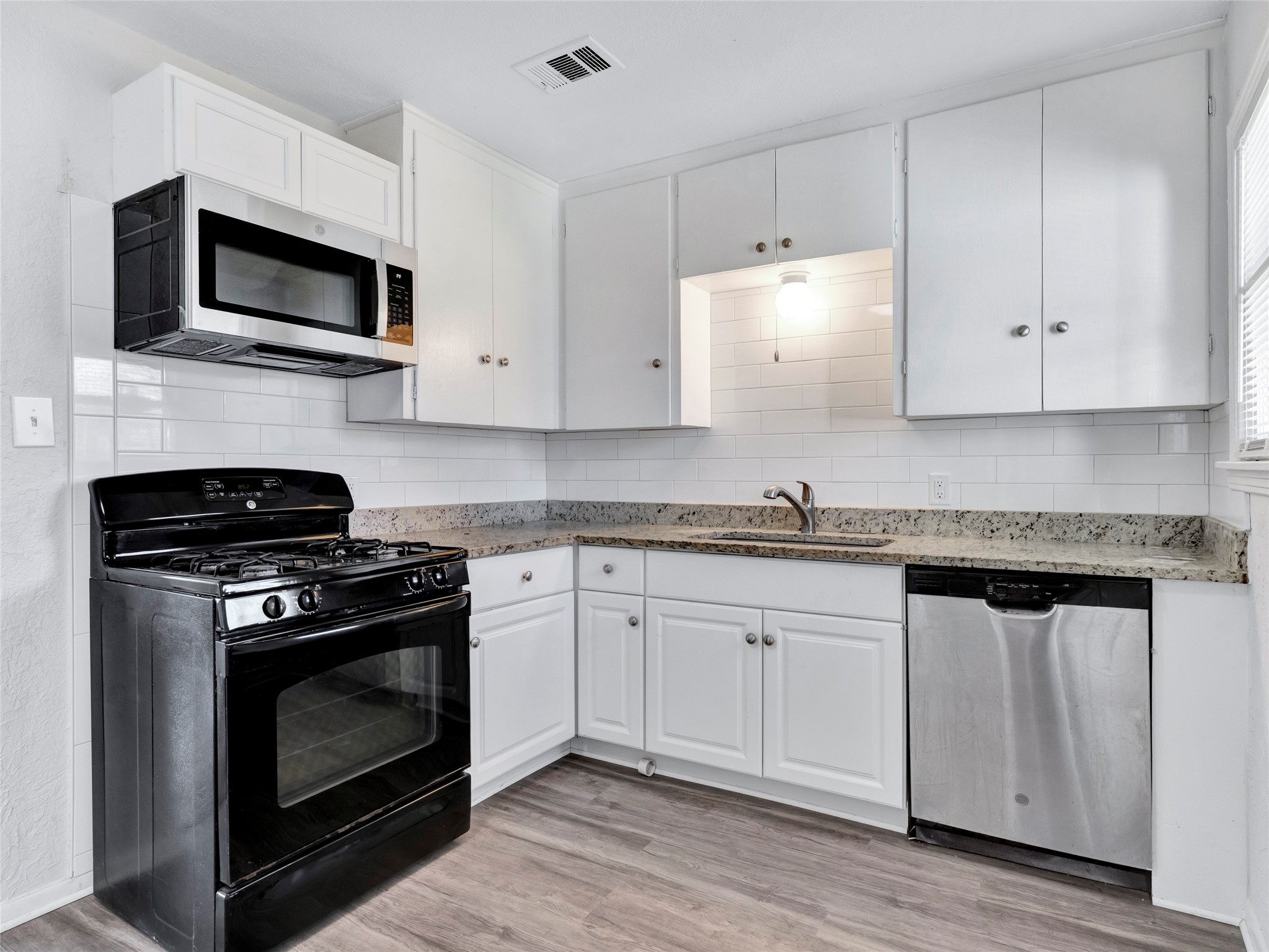 307 Terry Road Hurst TX 76053