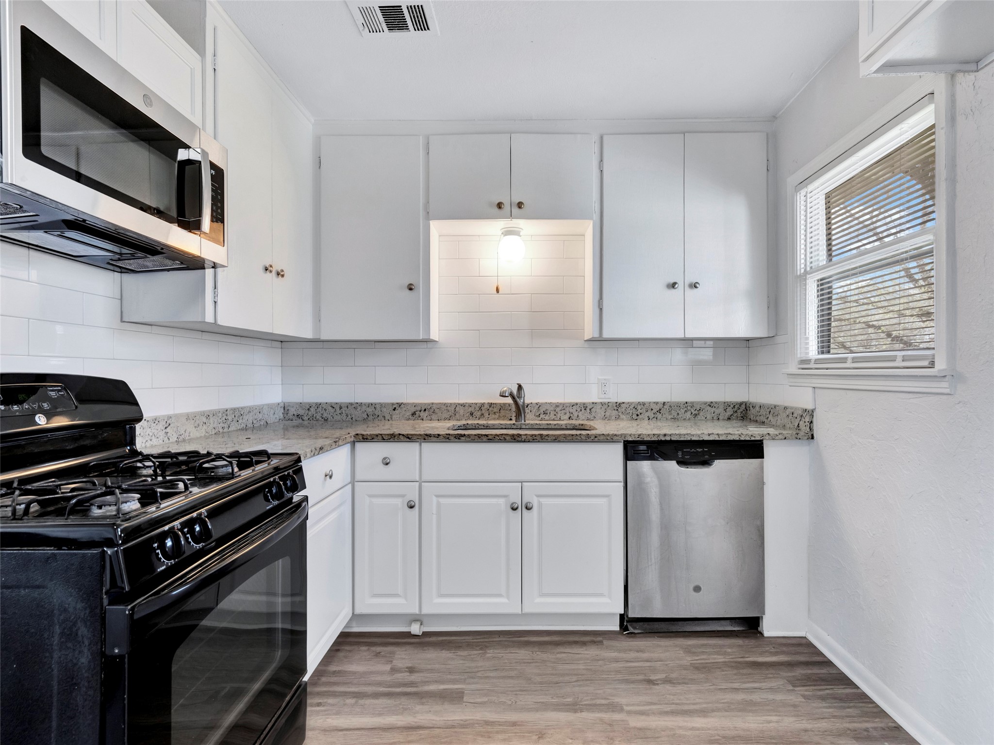 307 Terry Road Hurst TX 76053