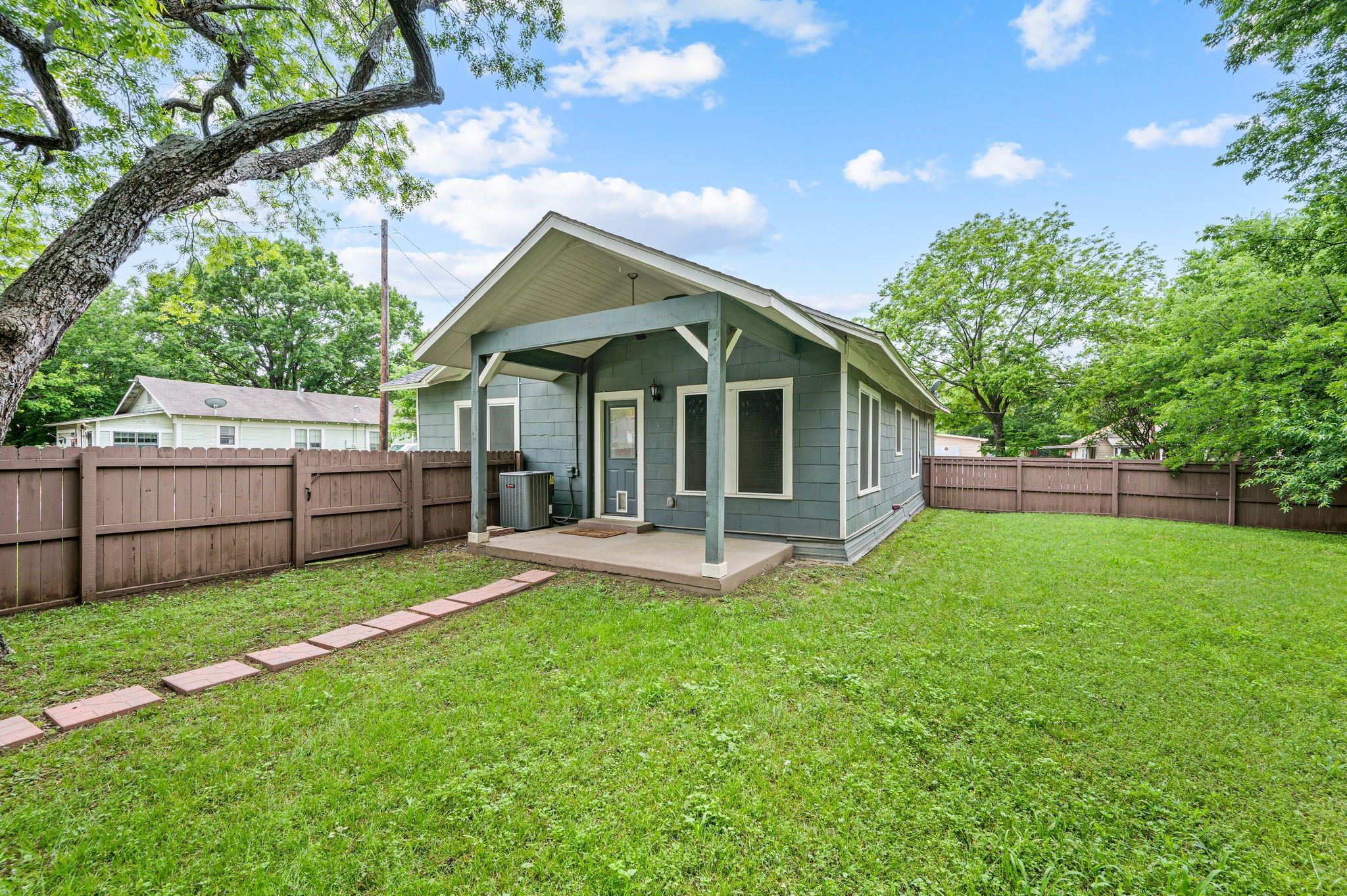 800 N Clements Street Gainesville TX 76240