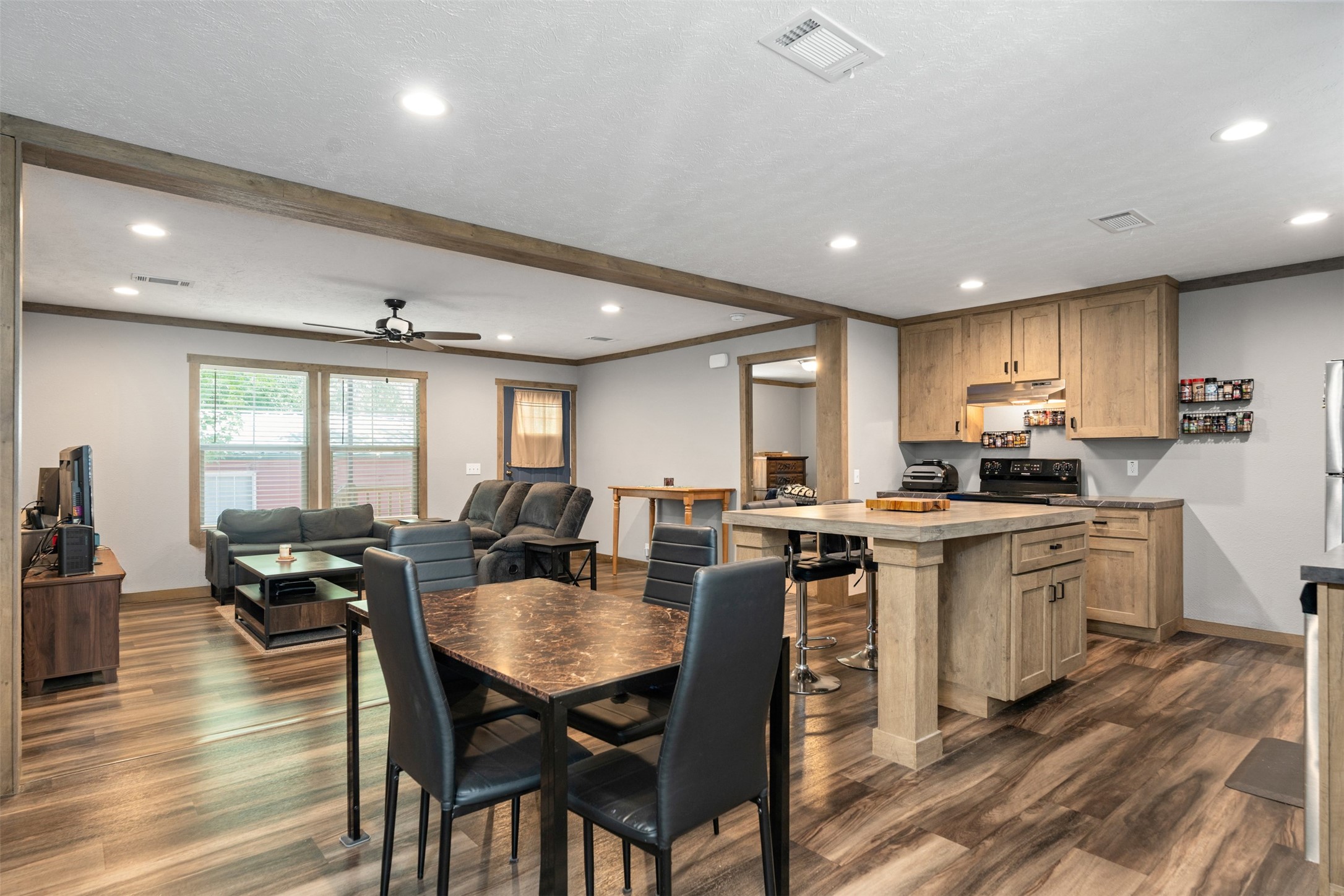136 Thunderbird Drive Mabank TX 75156