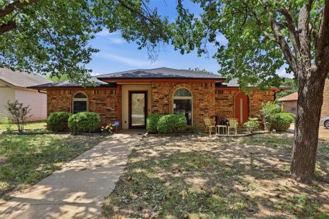 4214 Windhurst Drive Arlington TX 76015