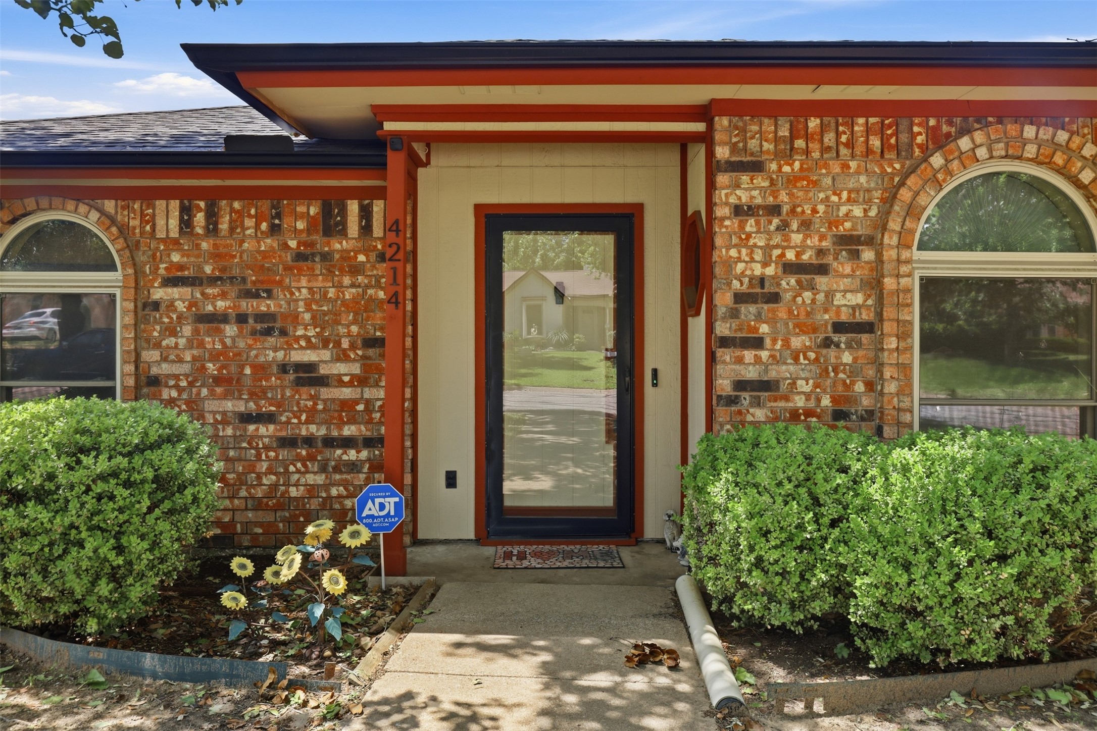 4214 Windhurst Drive Arlington TX 76015