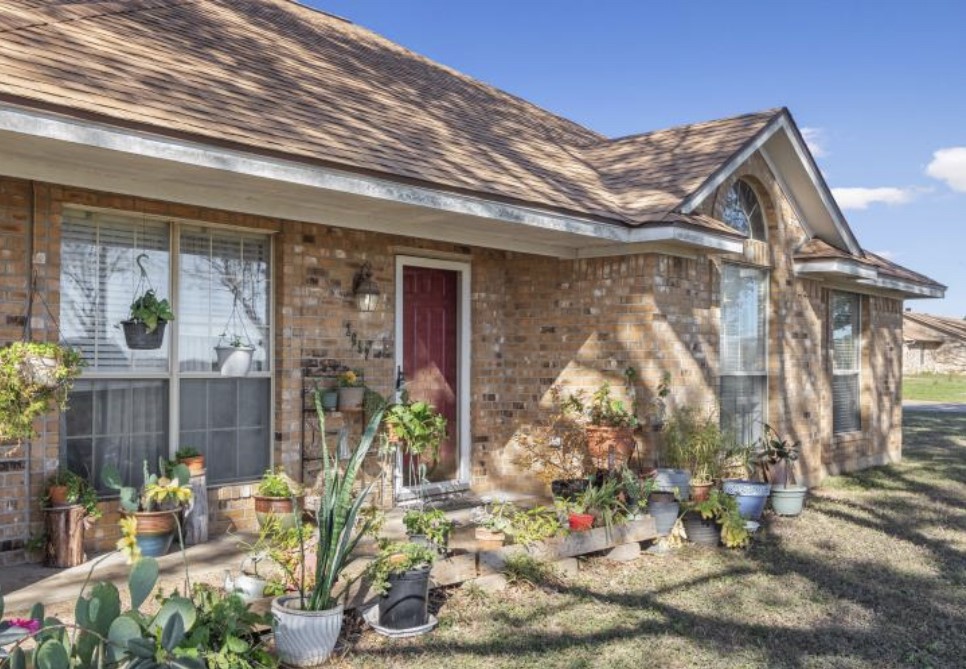 2697 Country Spring Road Lorena TX 76655