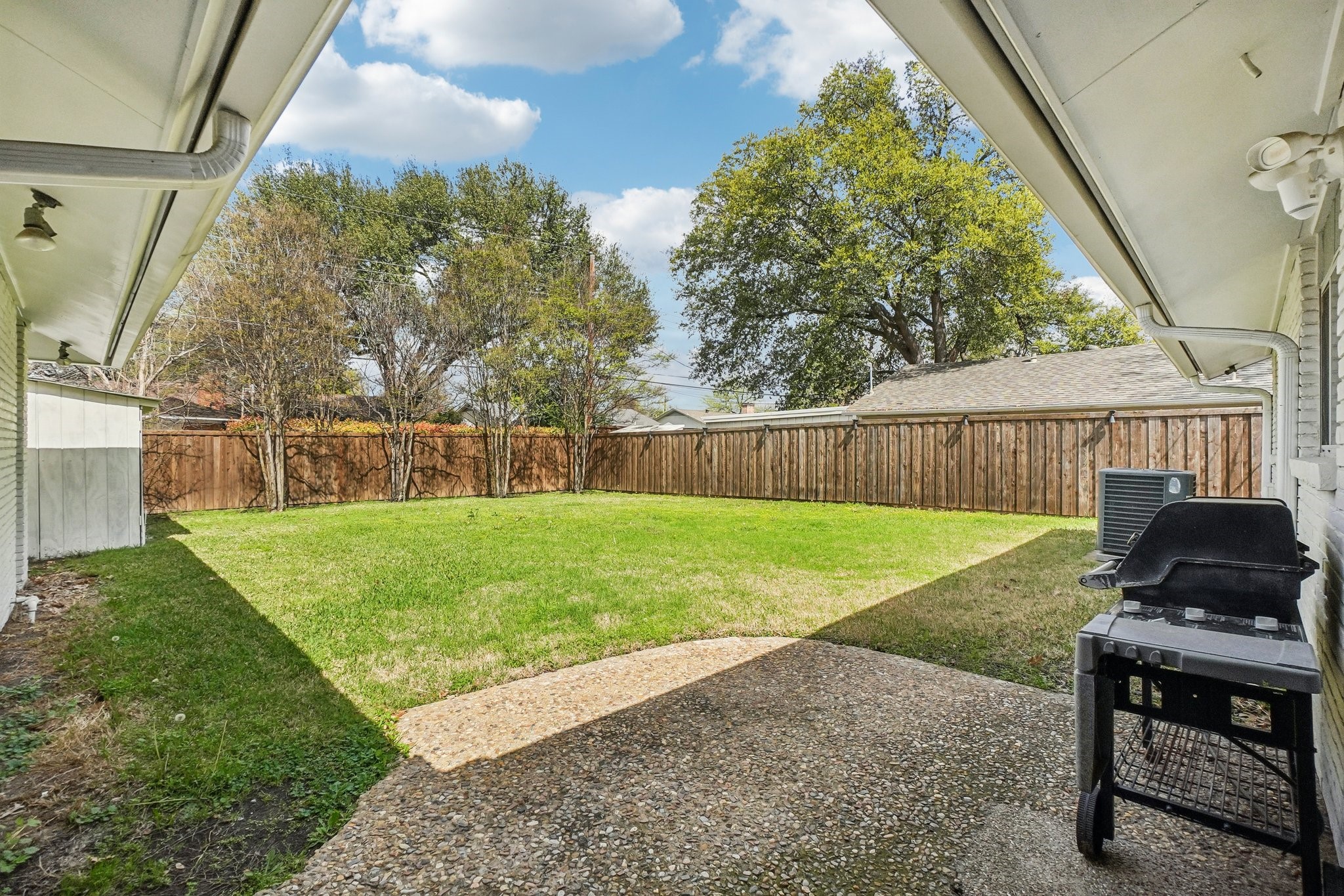 3237 Timberview Road Dallas TX 75229