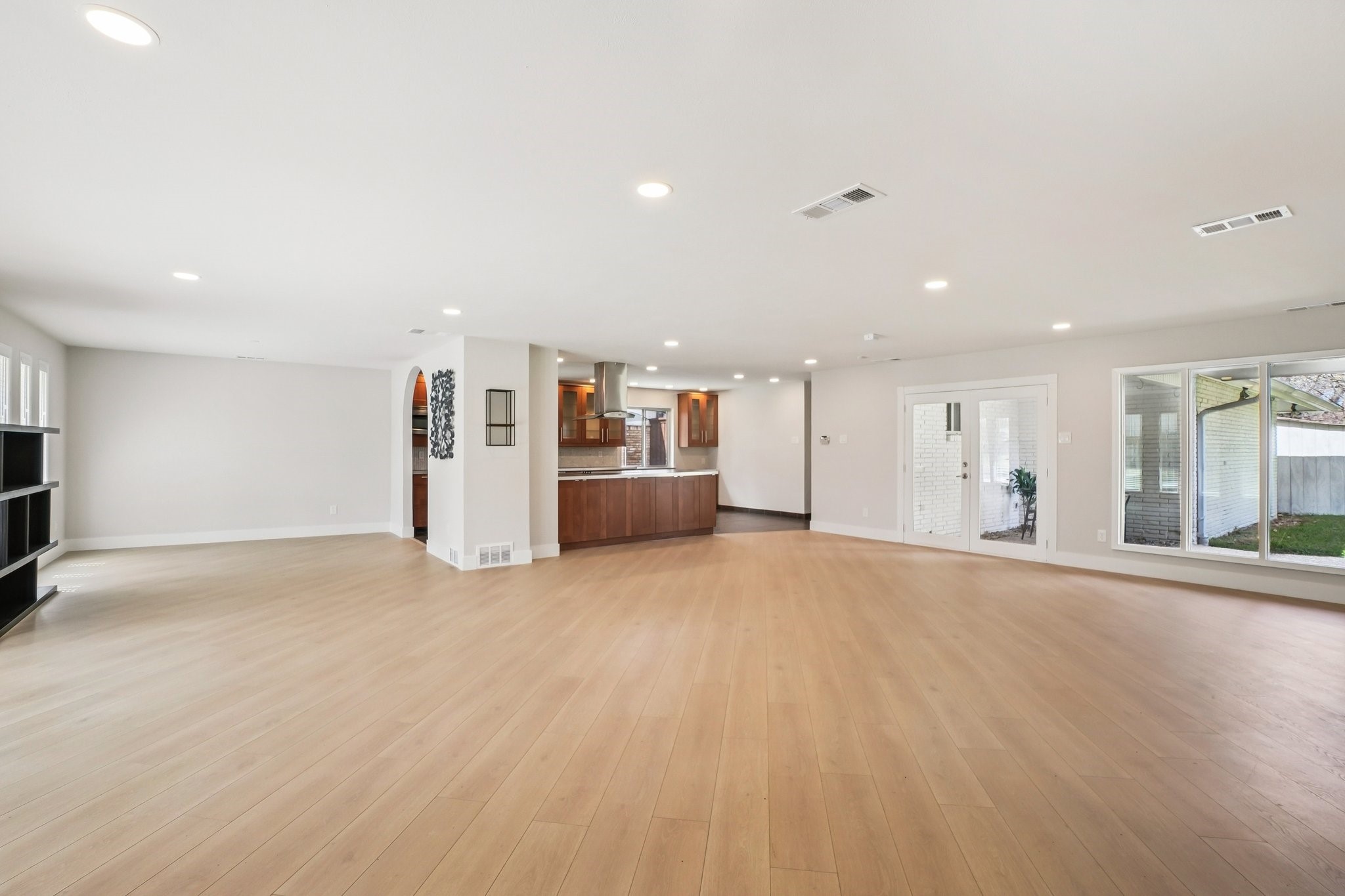 3237 Timberview Road Dallas TX 75229
