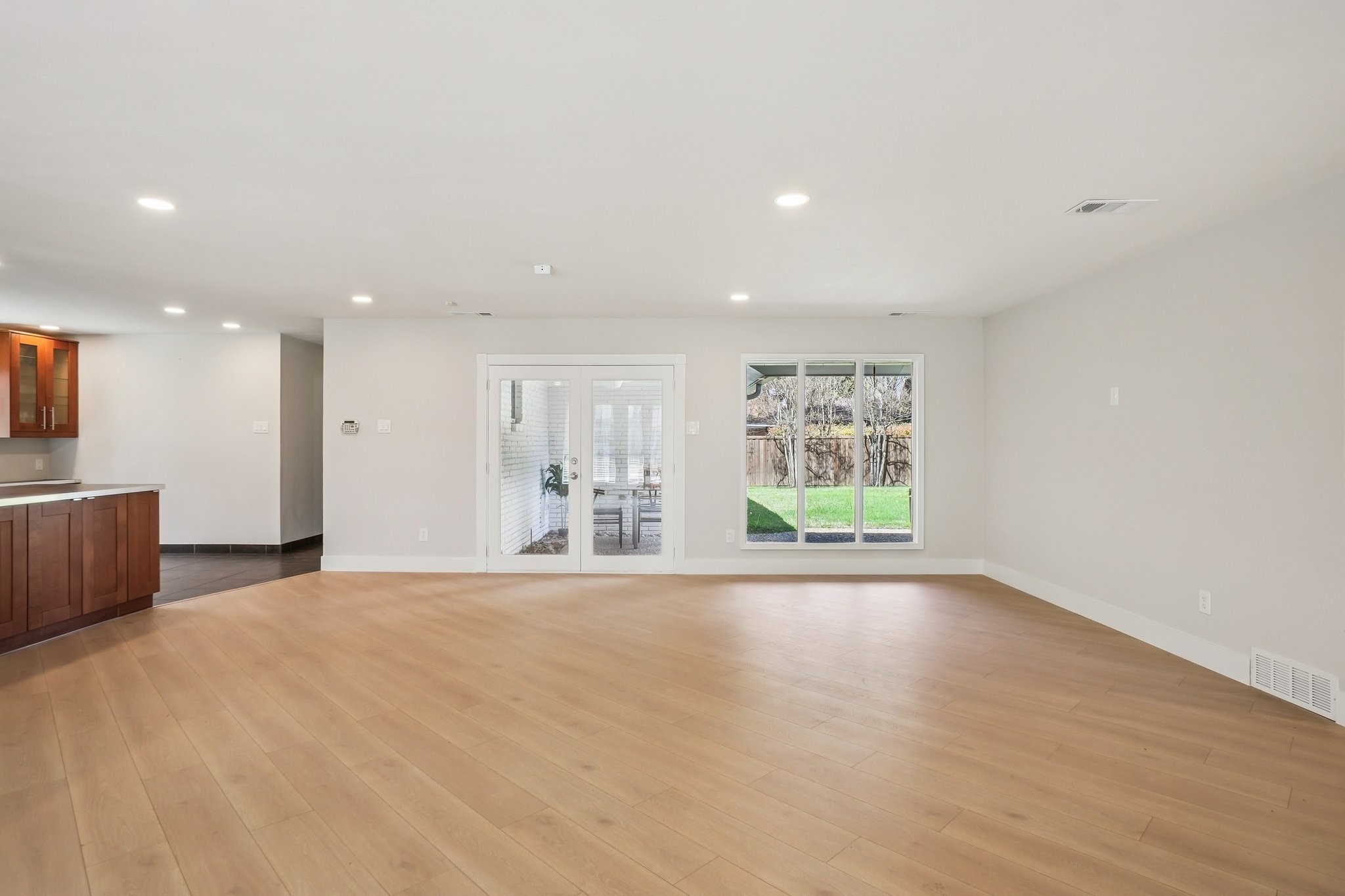 3237 Timberview Road Dallas TX 75229
