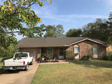 1502 Garrett Street Grand Prairie TX 75051