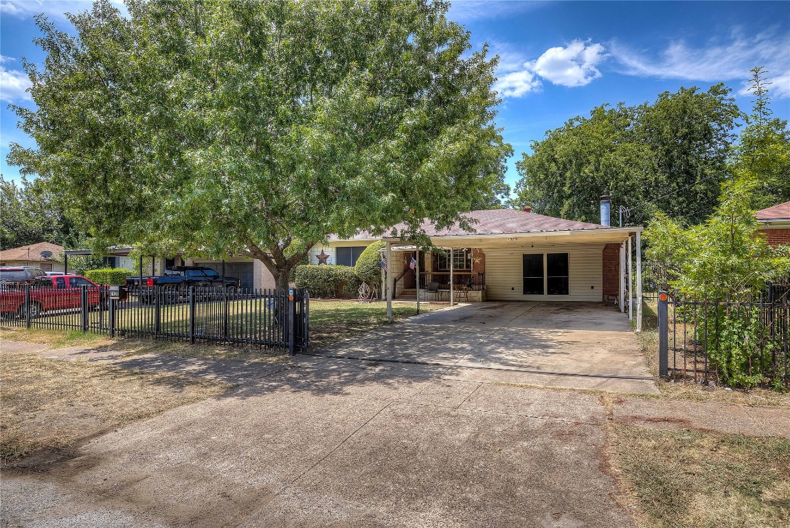 1929 Conner Drive Dallas TX 75217