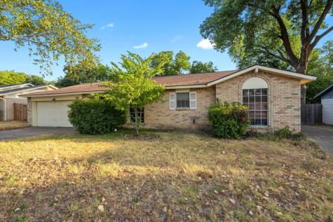 1303 Columbine Court Arlington TX 76013