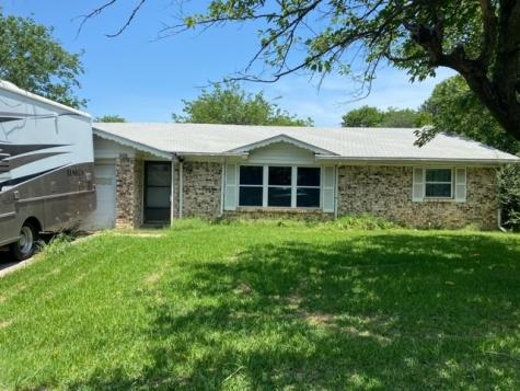 206 W Jessup Street Alvarado TX 76009