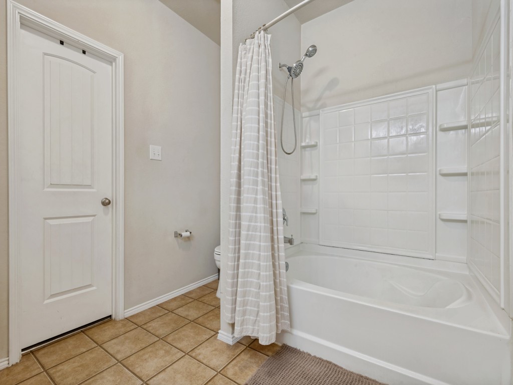 210 Silver Spur Drive Waxahachie TX 75165